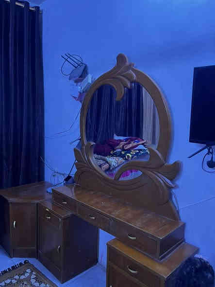 غرفه صاج ست ابواب كبيره 
السعر 600 مكاني الامين 
***********5
