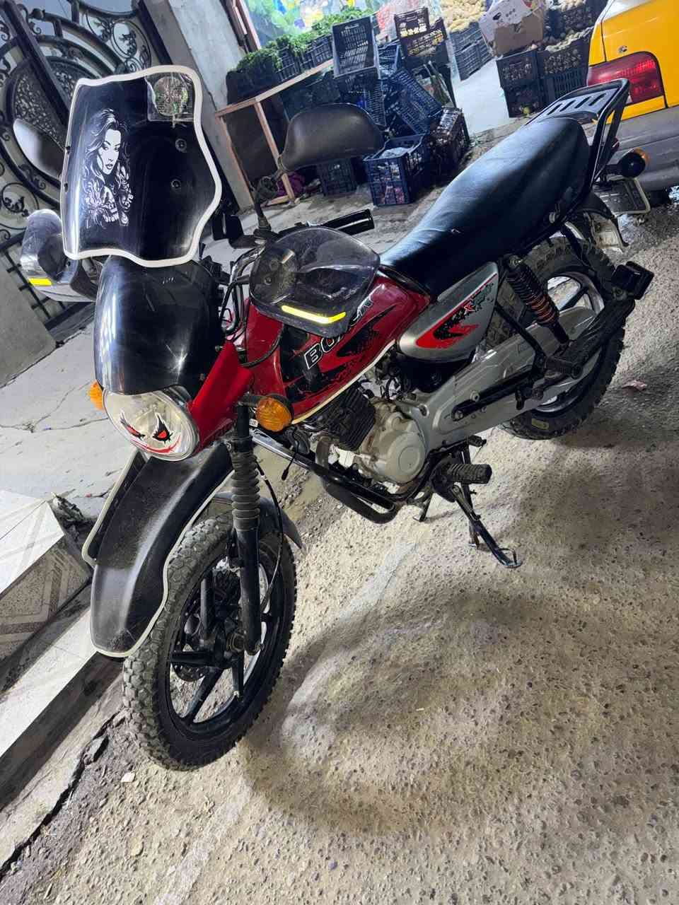 سلام عليكم دراجة بوكسر موديل 23 نازله ب24 الدراجة كاملة مابيها شي مامشتغله دلفري باتري جديد بس الكابريتر شوية وصخة والتانكي شوية مطعوج اول ما خذتها هوه هيج سنوية جديدة لسنه 2030 رقم بغداد انكليزي السعر 2500 العنوان بغداد الدورة وهذه رقمي ***********
