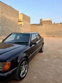 مرسيدس 1989 • مكينة 2500 • كهربائيات شغالة