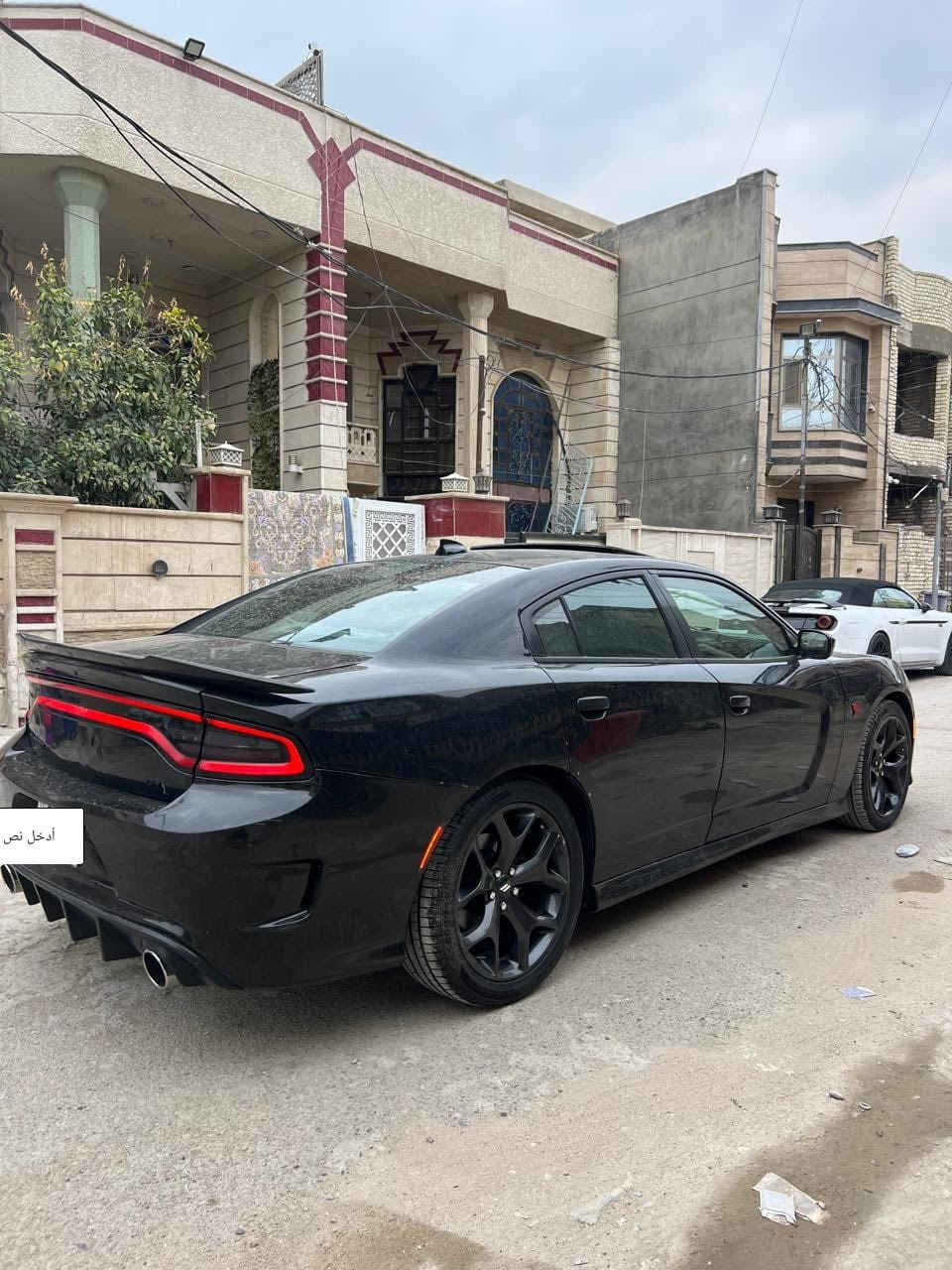 السلام عليكم 
سيارة شارجر جيتي فول2015
4قطع صبغ بجم كبس سياره ستخدام شخصي
السعر158$
بغداد المعلمين 
***********
