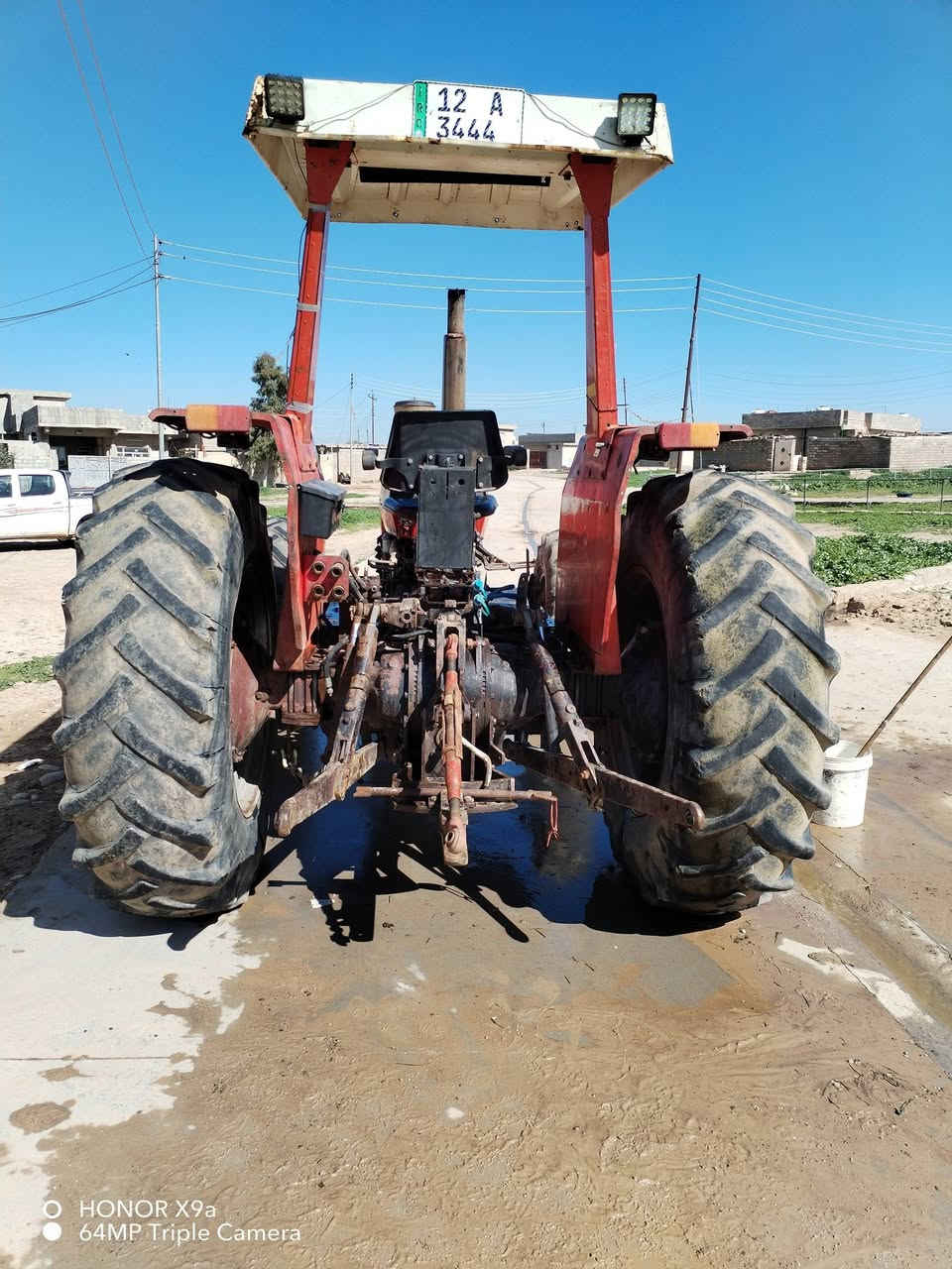 تركتر فوركسن ١٢٠ برازيلي للبيع كله بشرط  سنويه جديد رقم جديد شرط تحويل للستفسار اتصل بالرقم ***********
