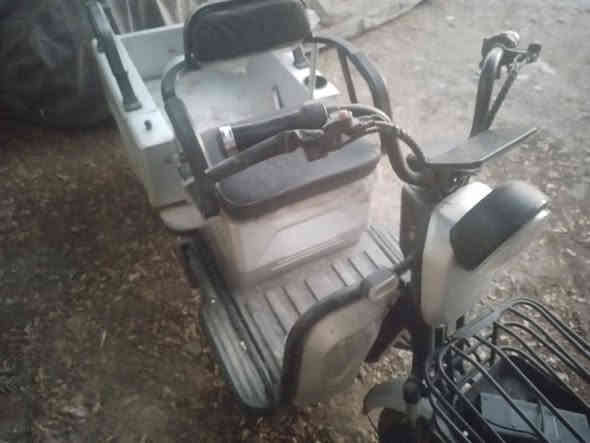 السلام عليكم اخوان دراجه شحن ترهم ستوته صغيره وترهم مقعد خلفي نظيفه جدا مراوس بستوته او بيع سعرها ٧٥٠ وبيها مجال بسيط مكاني بغداد الدوره ***********
