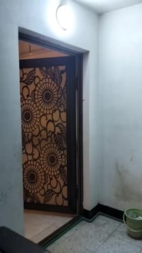 للايجار غرفه وصاله ط2 بيها سبلت 2طن جديد وكاونتر مع سنك وملحق كرادة دا...