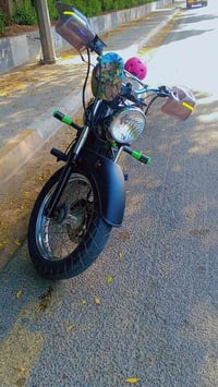 قفاز سياحي. للبيع. دراجة جاهزة من كلشي. نقص قمجي بريك فقط. 07731051580...