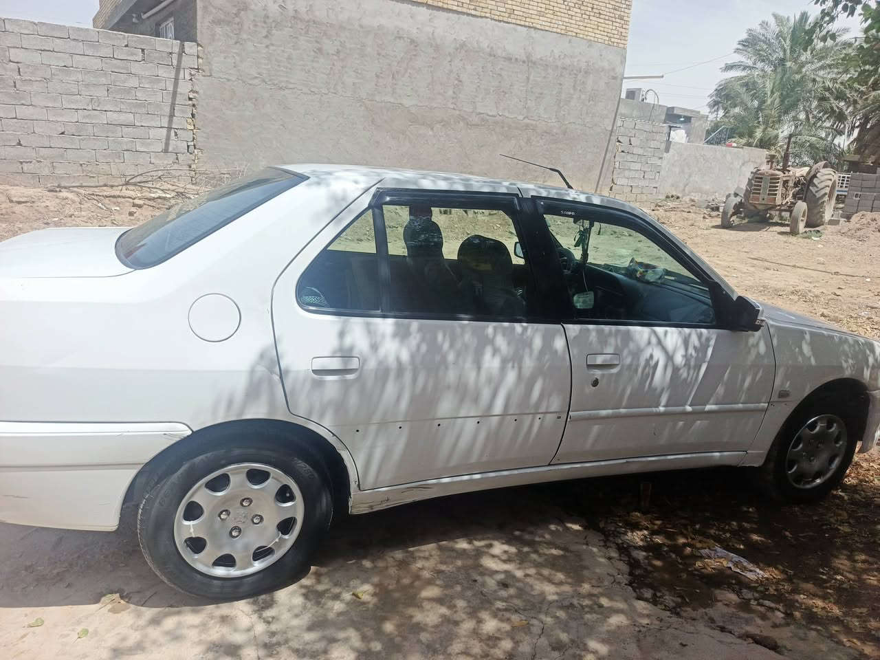 بيجو فرنسي 2001 جاهزه مابيها نقص كير ومحرك وتبريد كلها شغاله رقم بغداد سنويه 2030
كهربائيات ضفيره بلاديه كلها شغاله //سعرها 42 وبيها مجال /رقم الهاتف *********** صاحب سياره

