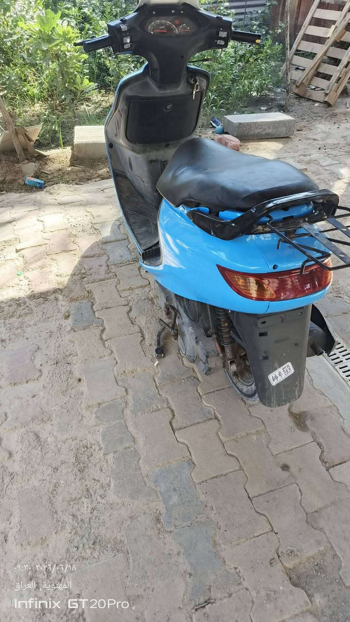 السلأم عليكم للبيع فراشه مكينه ما مفتوحه كهربائيات كله شغاله الدراجه بعدهي حاويه السعر 525وبيه مجال للشراي مكاني الديوانية قضاء المهناويه متواجد عل خاص وهذا رقمي ***********
