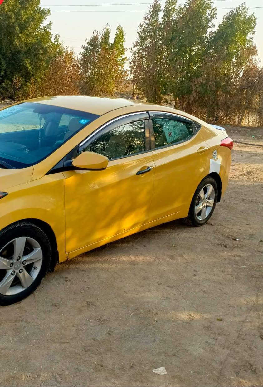 السلام عليكم سياره النترا مضلع امريكي للبيع موديل12 حجم المكينه1800حادثه نص من الجاملغ وشويه من البنيد ماواصله دواخل اليمين والباقي مكفول سياره جاهزه ماناقصه برغي مكينه كير جدد صدر جديد التبريد شغال ثلج متعهد بغرامات تاخذ مصفر سياره بسمي سنويه رقم بابل السعر 85وبيه مجال لشراي المكان حله نيل الرقم ***********
