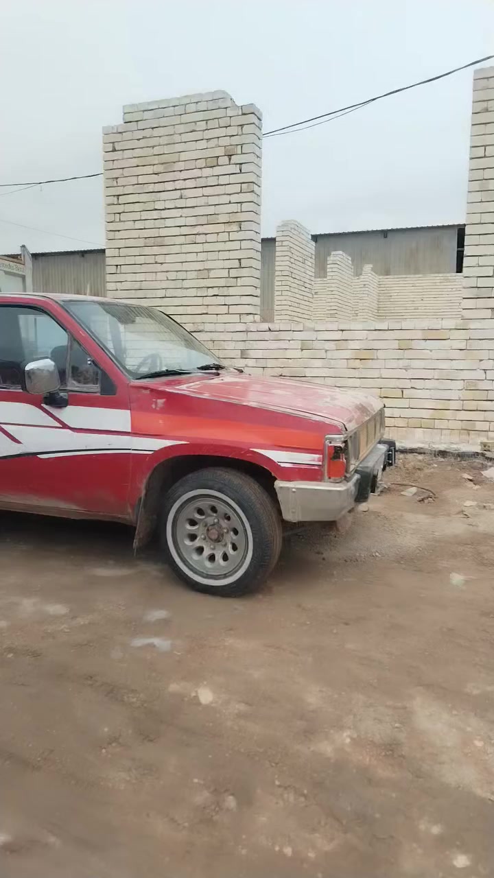 للبيع بيكم نيسان ٩٢ محرك نضيف لا تبخير ولا تنقيص مكفول سنويه ٢٧ مداور ثاني يوم رقم ***********
