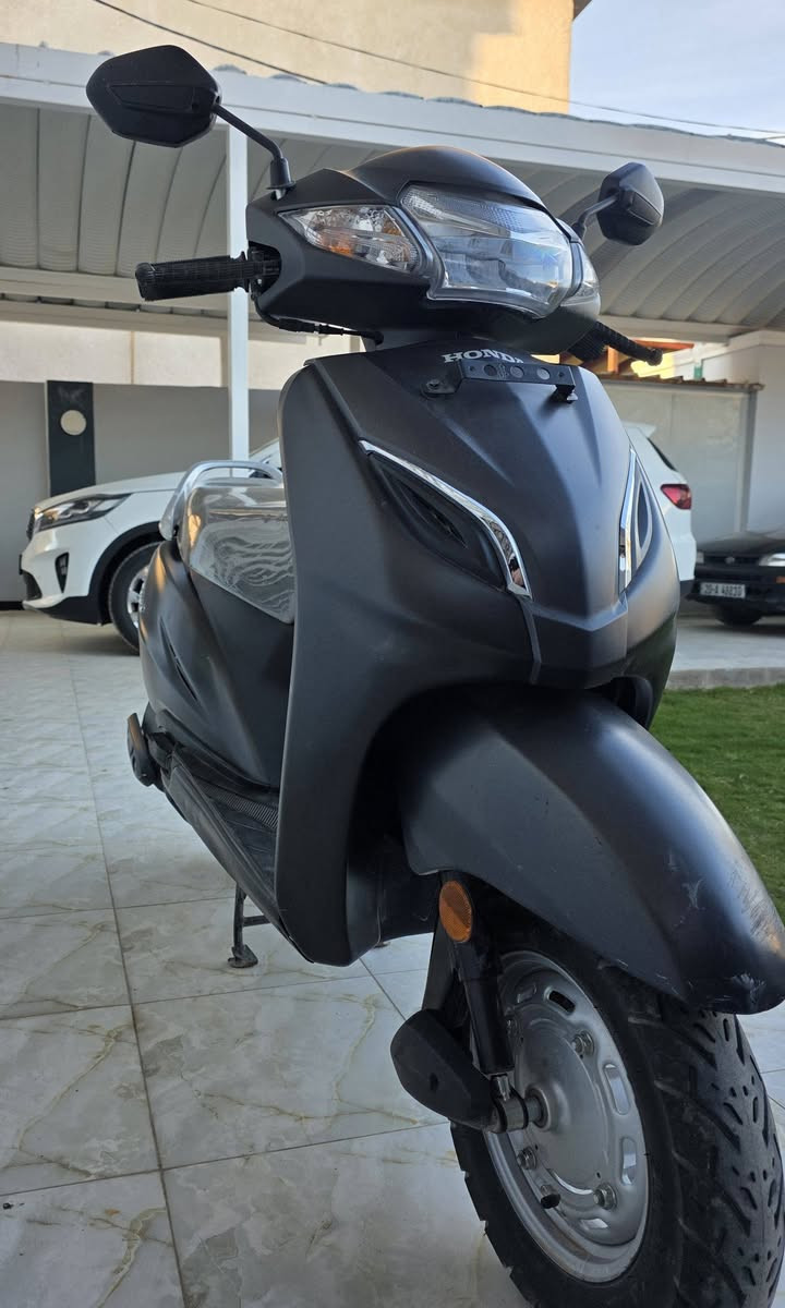 السلام عليكم
للبيع دراجة نارية هوندة ياباني اللون رصاصي حجم المحرك ١٢٥ السرعة ١٠٠ وبيها شاشة ذكية  ماشية الدراجة ٤٣٧١ وبيها شخوط كما موضح بالصور والمشتري يجي يشوف ويدلل

 للاستفسار عن السعر الاتصال على هذا الرقم ومتواجد واتساب 
***********
