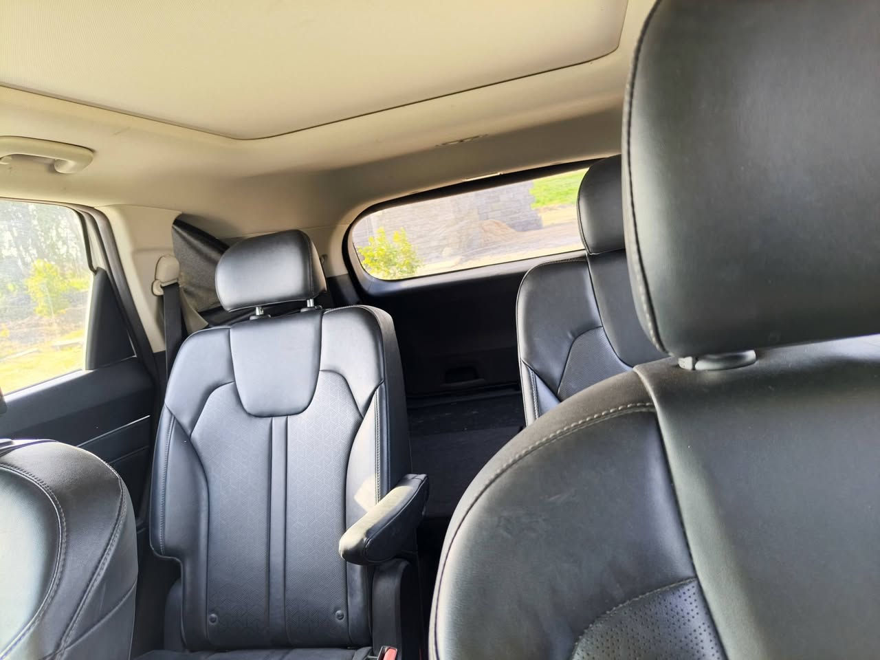 سورنتو موديل ٢٠٢٢بغداد مكينه اربعه تيربو مكان بغداد فول مواصفات رقم الشاصي موجود0
مكان بغداد اتصال ***********
