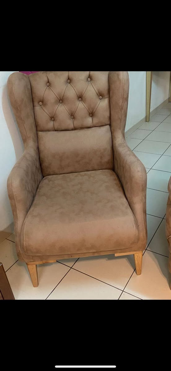 تخم تركي 10مقاعد يصير سرير  الضرر بي حرك  بسيط السعر 400بي مجال بسيط


**إذا كنت صاحب هذا الإعلان وتريد حذفه لأي سبب، رجاءا أرسل رسالة إلى الدعم الفني**