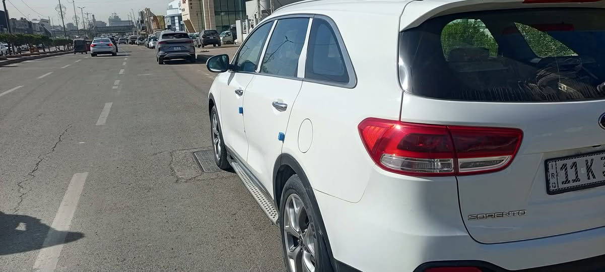 كيا سورنتو 2018 رقم بغداد
مكفوله كفاله عامه + مكفولة ايضا من البارد او التكحيل
 
ماشية ٤١ الف قابل للزيادة 
لون ابيض 
6سلندر  
7راكب 
بصمه 
داخل كريمي فاتح
شاشه بلاد نظام عرض
علامة سورنتو بلدوسة
3انظمه قياده 
بردات خلفية 
كشنات جلد  
اضواء ترحيب
 اشاره+مري قلابة
 حساسات خلفيه امامي
تبريد ٣ قطع منفصل
تحكم استيرن فول 
لد امامي وخلفي 
لايت زنون عالي ناصي 

السعر 240$ وبيها مجال بسيط
مكان السيارة بغداد - البياع
غير متواجد ع الفيس 
للاستفسار ***********

