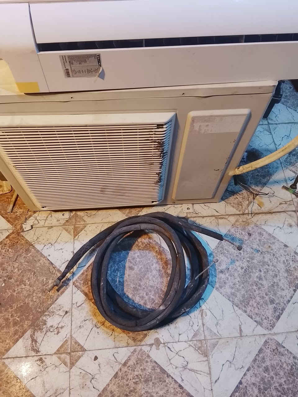 سلام عليكم سبلت توسوت غاز 22 عله وضع الشركه ما داخل تصليح وكامل ملحقاته للبيع مكاني بصره ابو الخصيب السعر 350الف ***********
