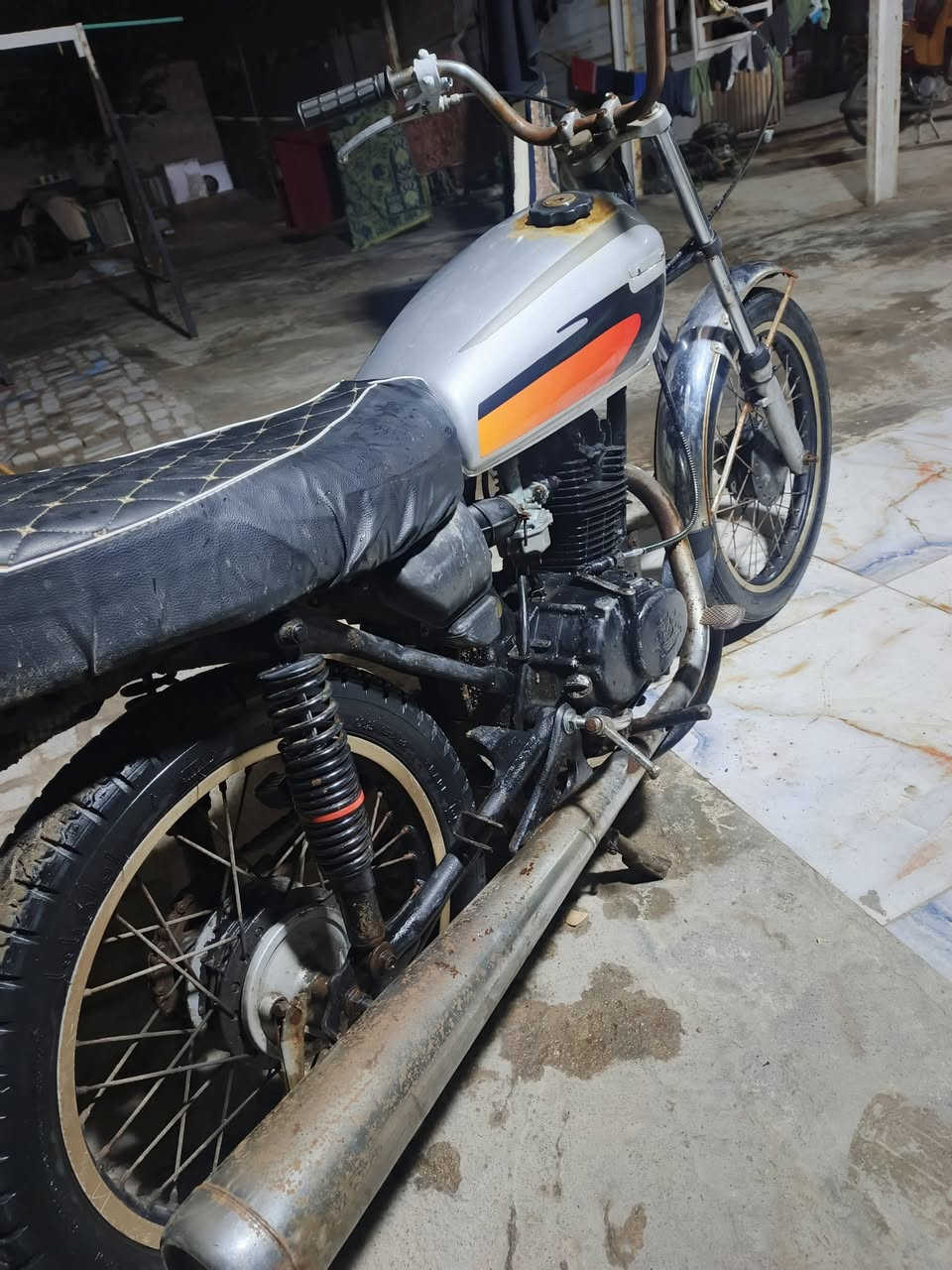 السلام عليكم دراجه ايراني نظيفه كلش دراجه مال واحد محتاج يبيعها ما ناقصها اي شيء تعال وامشي ولا جدد تانكي الجديد كل شيء جديد سعر 150 قفل المو شراي لا يتعبني ترى ب 140 ما تصير نهايتها 150
***********
