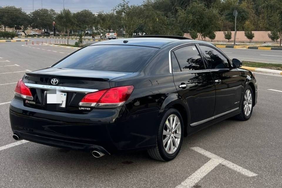 تۆیۆتا ئەڤەلۆن 2012 مواسەفات لیمتید 
 بێ سبوغ 2 پارچەی گۆڕاوە بەبیلاد
 بێ دەعم سۆنەر لە خوارەوە دانراو 
سەیارەکە ڕەقەم و سەنەوی هەزە تازازەیە
 تاوەک 2030 بە ناوی خۆمەوەیە 
  کتابی جام ڕەش 50 بە 50 بۆ کراوە 3 مانگ ماوە
سەیارەکە کەمێک سەوتی دجیتاڵی لە بەیانیاندا 
چەن چرکەیەکی کەمە نامێنێت
چوار تایە و ویلی تازە لەژێرایە
تەنها سایەقێکی ئەوێت بۆ لێخورین چرکەو 100$ 
سەیارەکە جایزە ئەوەی هەبێت لە سۆنەرەکەی و لێرەدا 
نوسراوە لەمانە دەربچێت هیچ کێشەیەک نیە
لە ڕەسمەکەیا چۆنە لە ڕوبەڕو جوانترە 
سەیارەکە نمونەی جوان

سـعـر : لە کۆمێنت داوابکە ڕاستەوخۆ بۆت دێت 📥 

گێر و مەکیەنەی بەشەرت 
هیچ کێشەیەکی تێدا نییە 

ژمارەی خاوەنەکەی 
***********
