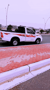 السلام عليكم بكم 2010 سياره خير من الله نعمه رقم انجليزي سنويات الجديده باسمي بيهاهيابا بيها طخه بالشامله جهه السائق والباغه كفاله السعر 155 فيها مجال شيء بسيط المو شراي لا ينتصر*********** بيها طخه بالشاملق
