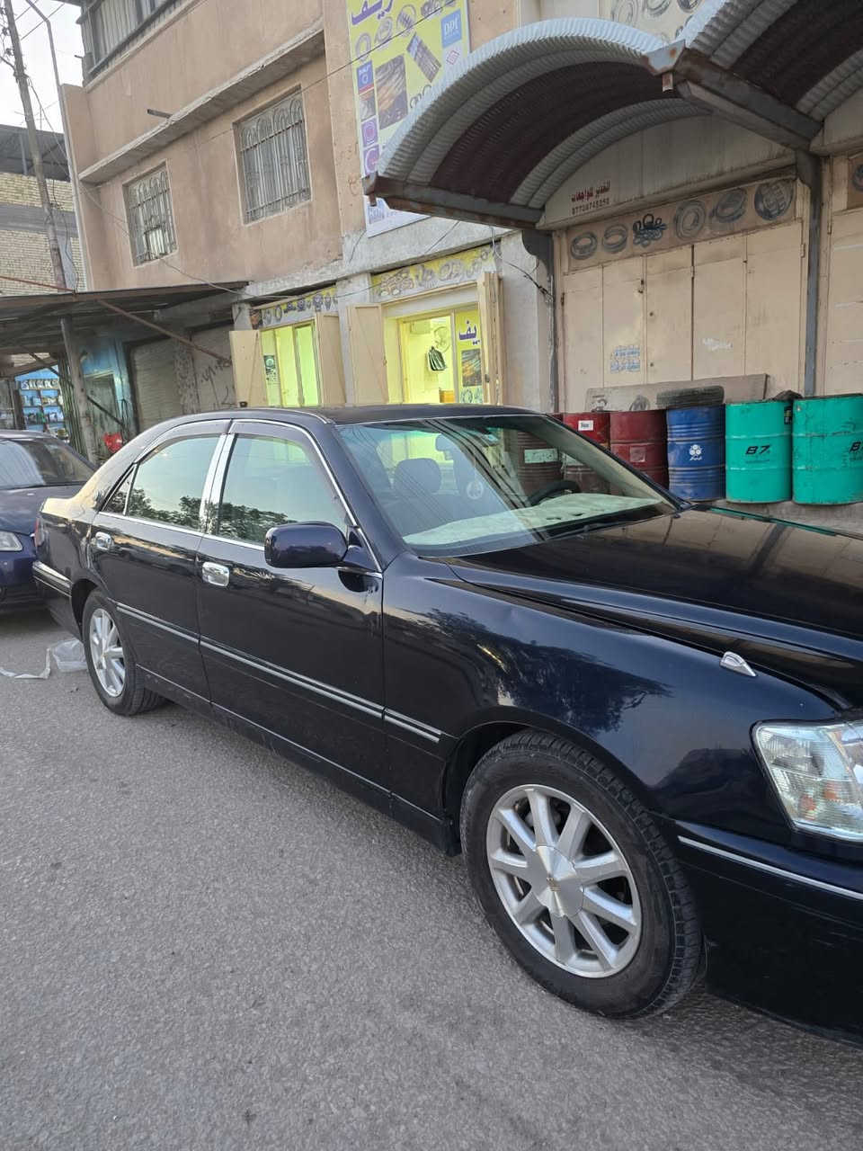 السلام عليكم ملكه  كراون مديل 2002 سياره حلوه ونضيفه تحوير نجف فوك وجوه   كله شغاله تبريد ثلج فول اربع دكم  رقم اصولي مميز  بااسمي السياره السنويه نهايه ٢٠٢٧ تنتهي للبيع فقط 
١٣٠ وبيه مجال قليل 
 الرقم 
*********** 
مكان السياره نجف
