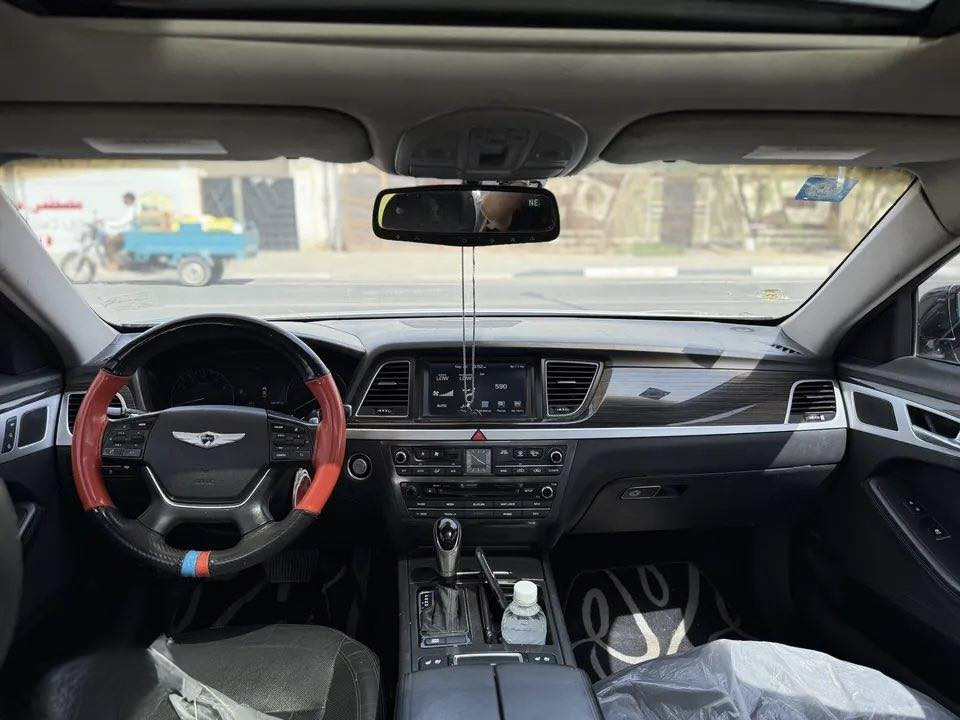 سياره جنسز موديل 2015سته سلندر ماشيه 112السياره بارد ثنين وسياره وارد امريكي السياره نضيفه حيل وبدون ايرباك. سليمه 
✴️بلاك دشن 
✴️دفع رباعي AWD
✴️كشنات تدفئه تبريد
✴️بنورامه
✴️كشنات جلد اسود 
✴️الوضعيات القياده موجوده كلها sport
✴️كشنات كهرباء وضعيت للخزن 
✴️شحن لاسلكي منفضين 
✴️رادارات 360درجه 
✴️شعار جنسز في البوابه 
✴️المكان ميسان 
السعر نتصال شراي ينتصل 
مراوس حسب القناعه 
الرقم 
***********
