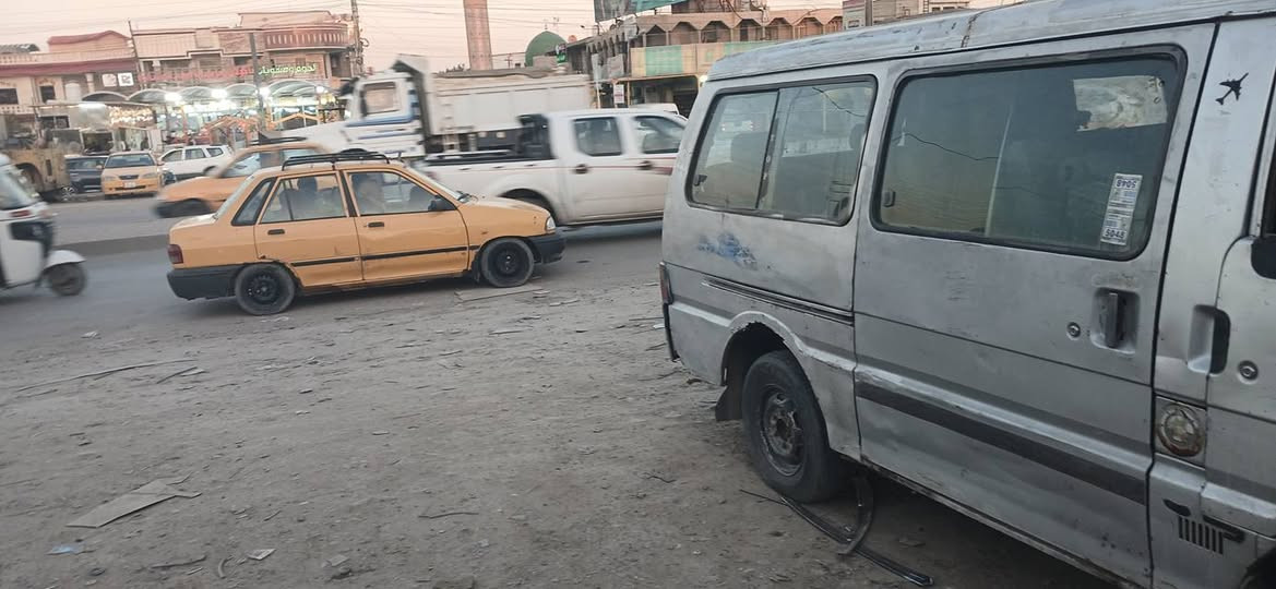 كيا بسته ٩٥ بسمي رقم دولي سعر ٣٧ وبيه مجال مكان بغداد زعفراني ***********
