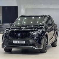 تويوتا كراون موديل 2023 هايبرد 7 راكب   السيارة على ايد وحدة رقم بغداد...