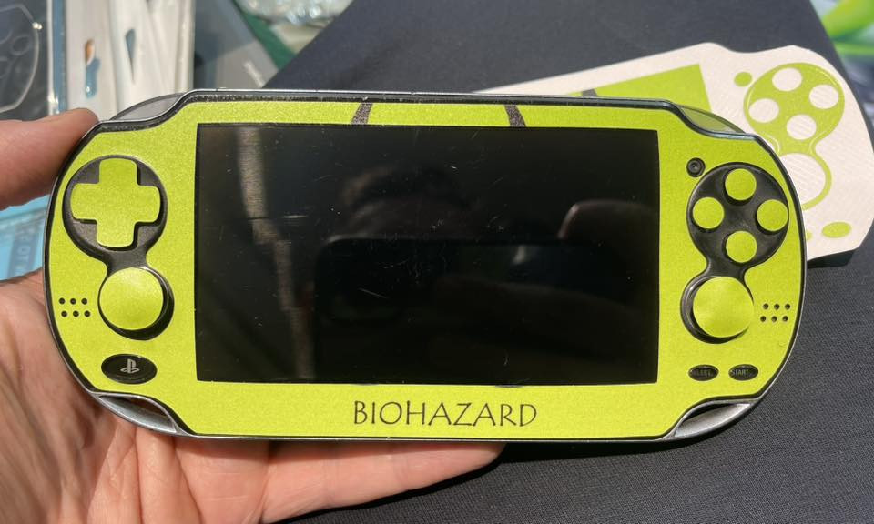 من رخصة الادمنية
ستكرات (PSVITA)
سعر القطعه 10 الف
للحجز خاص


**إذا كنت صاحب هذا الإعلان وتريد حذفه لأي سبب، رجاءا أرسل رسالة إلى الدعم الفني**