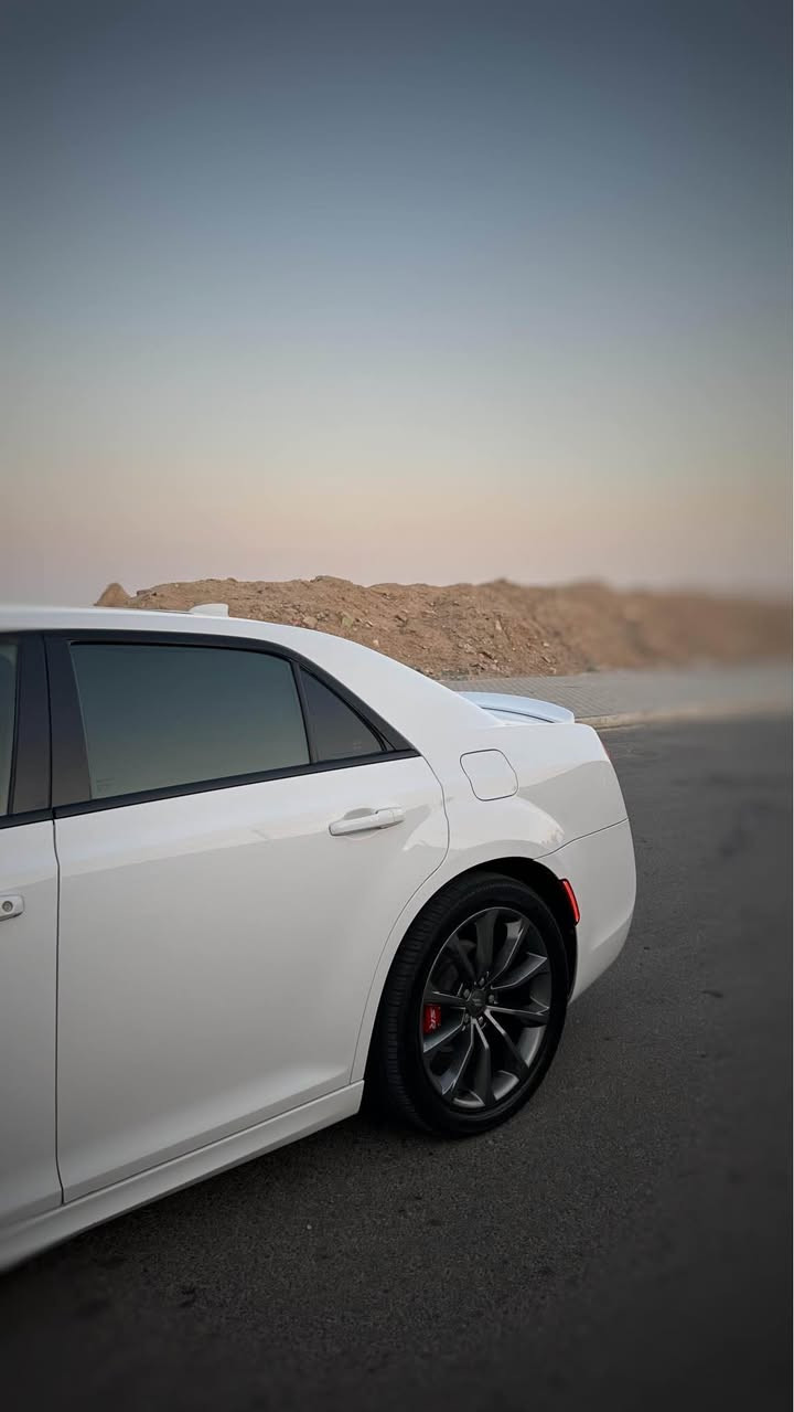 للبيع كرايسلر. RT 2018 اصل بلاديه رقم بصره حره ب اسمي تحويل كفاله من الفتح كير مكينه عليه اكسل SRT ويل كب SRT اصلي وبيها برمجه SRT وعليها دبات SRT اصليات السياره مواصفات معروفه بانوراما تتفى كشنات كشنات حضن ختم S سياره بلاد واصل Sوارد امرييكي فقط دعاميه ومن دخلت بيها فتح. 6قطع فقط فتح براغي  ليبل واحد كلها بدون لاتبديل ولاصبغ  وبلعراق نصبغ بيها بنيد فقط والسياره حلوه خير من الله سعر 215 وبيها مجال بسيط شراي تفاصيل اكثر هاذه رقمي اتصال فقط *********** العنوان البصره
مكلف بلنشر رقم راعيها موجود الزبير, البصرة
