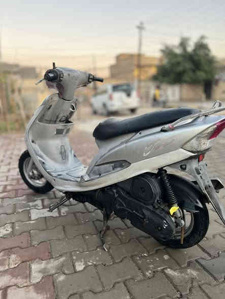 للبيع دراجه ماكس مغنولي … المكينه مكفوله الگشر نضيق شوف العين كهربائياتهة نضيف وشغاله الدراجه نكره سلف … ***********
