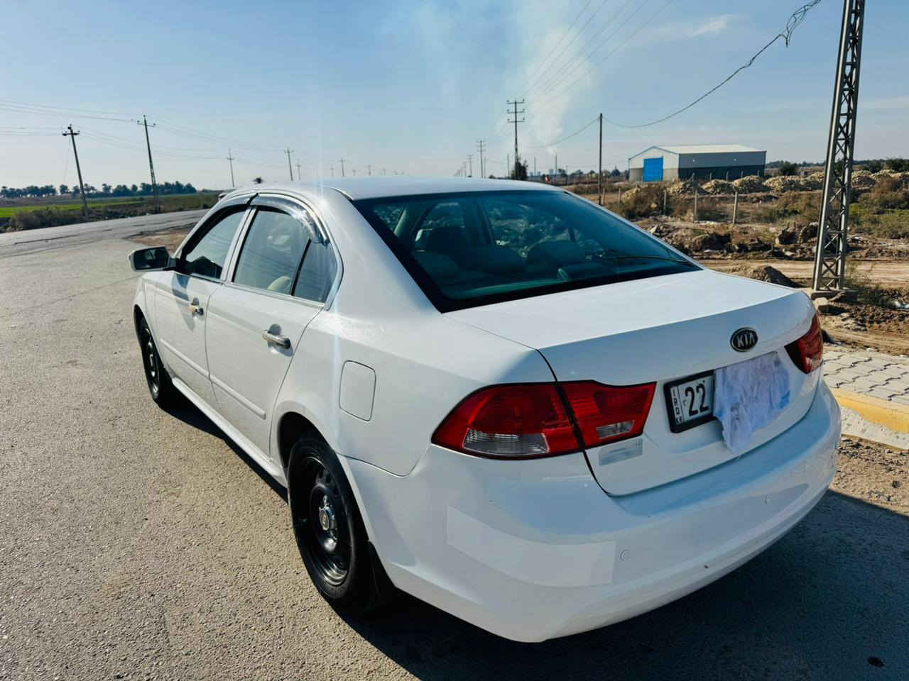 سلام وعليكم.
اوبتما. 2009
رقم اربيل انلكيزي
 بيها قطعتين مبدلات
 مابيها نقص  سياره بواسط قضاء الزبيديه
الرقم ***********
