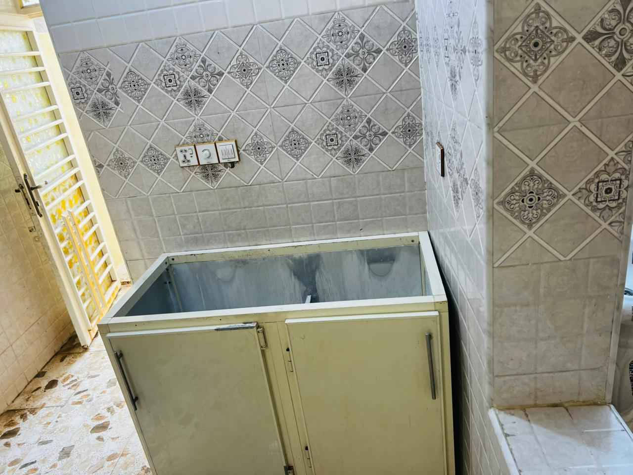 مطبخ طابقين 
طباخ براند نضيف ضمانه بعد مخالص 
*********** النجف, العراق
