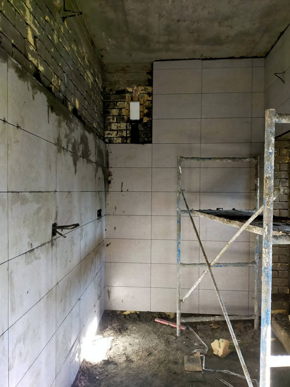 ابو مريم المصري خلفه تطبيق سرميك بورسلين مرمر كاشي متفرغ حاليا في بغداد واسعار  مناسبه للكل ***********
