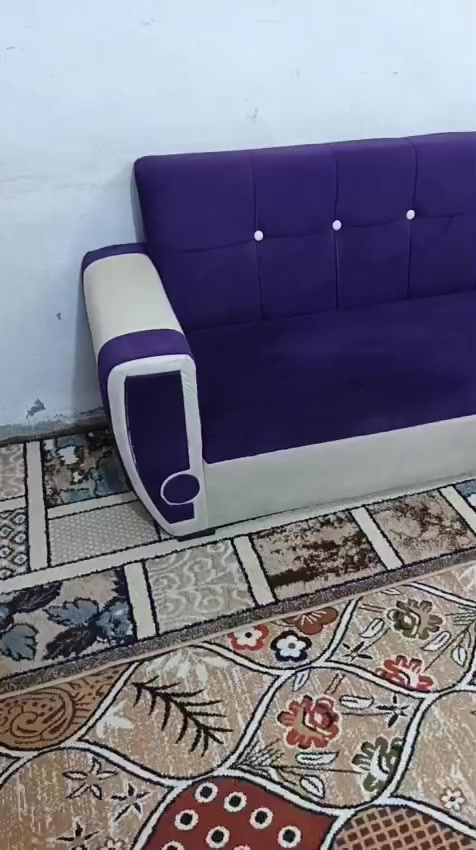 تخم 9مقاعد تسكام وقوي جديد كلش اي ضررمابي نضيف جد سعره 225يوجد توصيل داخل كربلاء ***********
