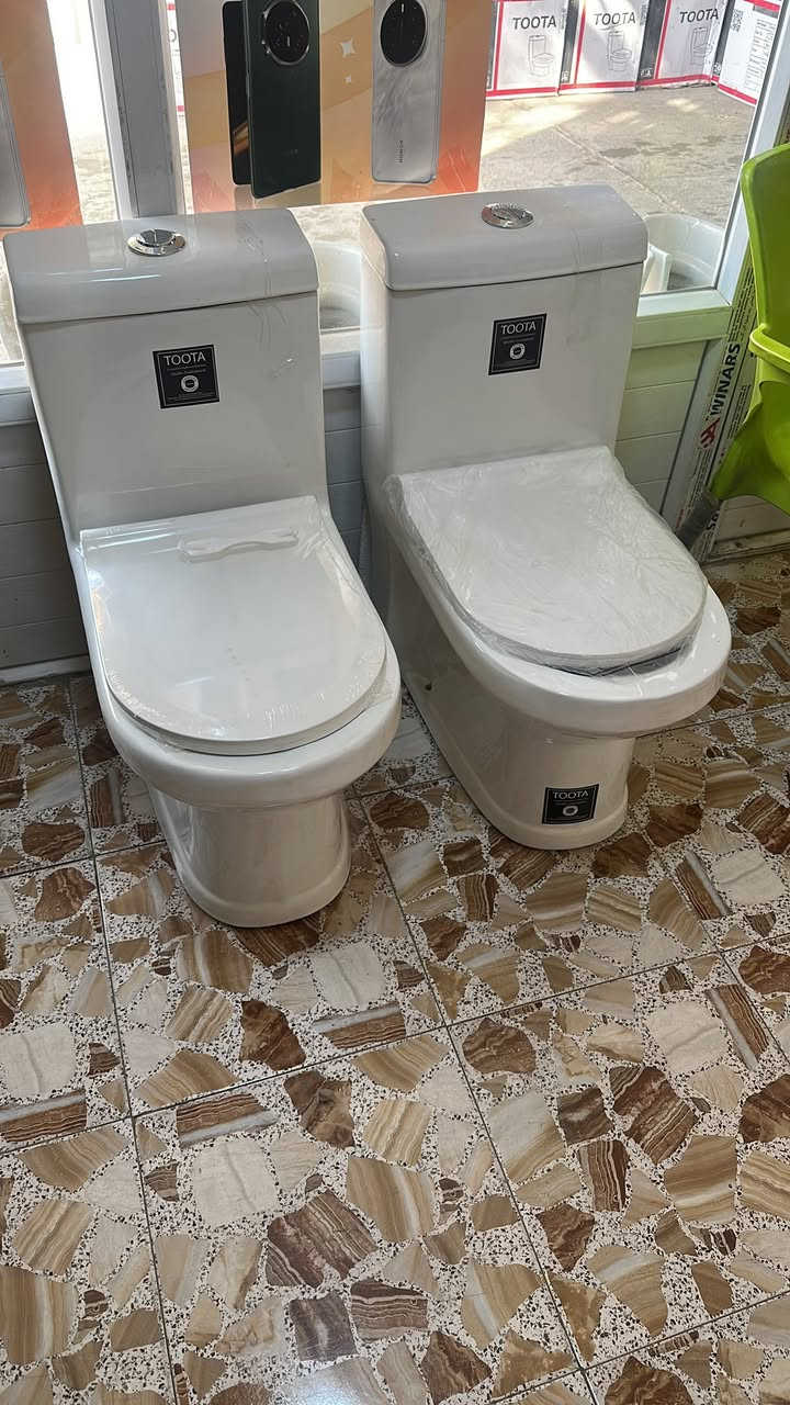 إلى وكلائنا في العراق وصول لدينامقعد ابيض وملون اسعار تنافسيه اصحاب محلات تجاريه في بابل ومحافظات العراق ***********
