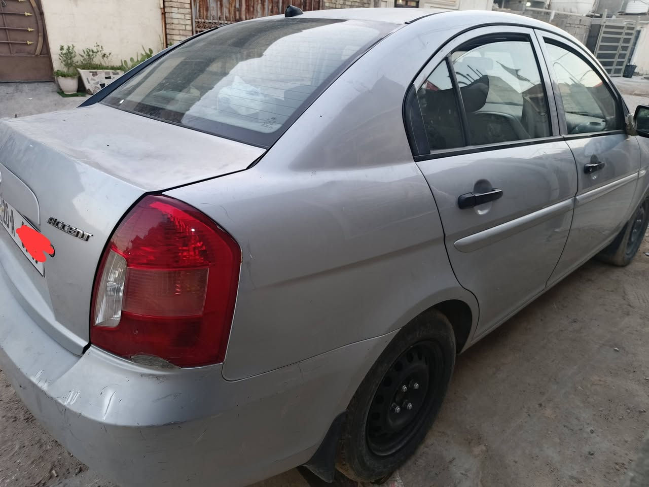 أكسنت 2008 للبيع كير عادي السعر ( 90 ) وبيها مجال 
***********
