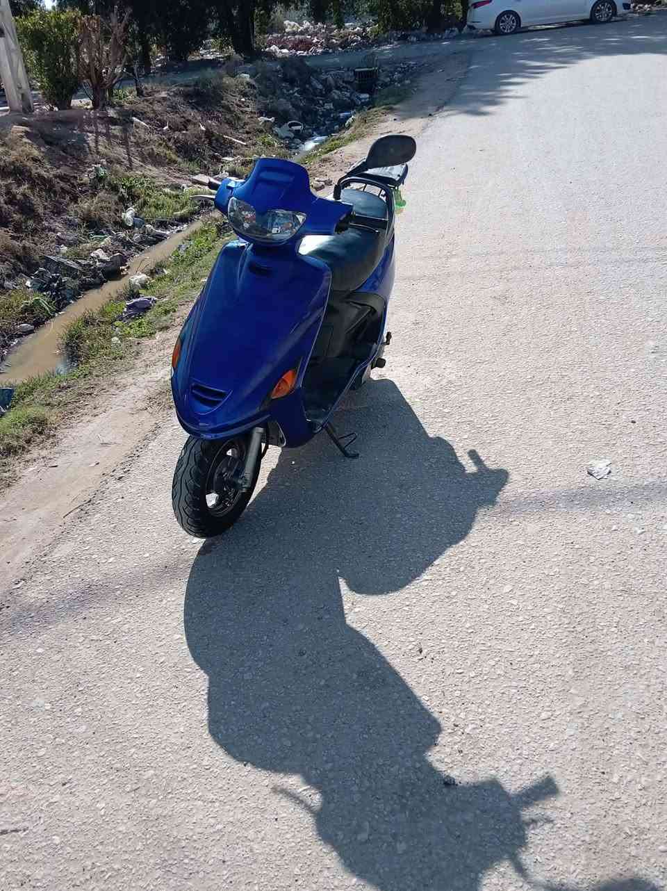 دراجه فراشه للبيع ما مفتوحه جديده كلشي بيه شغال سلف هندر كهربائيات اليريده علق واني اراسلك وهذه رقمي بي وتساب ***********
