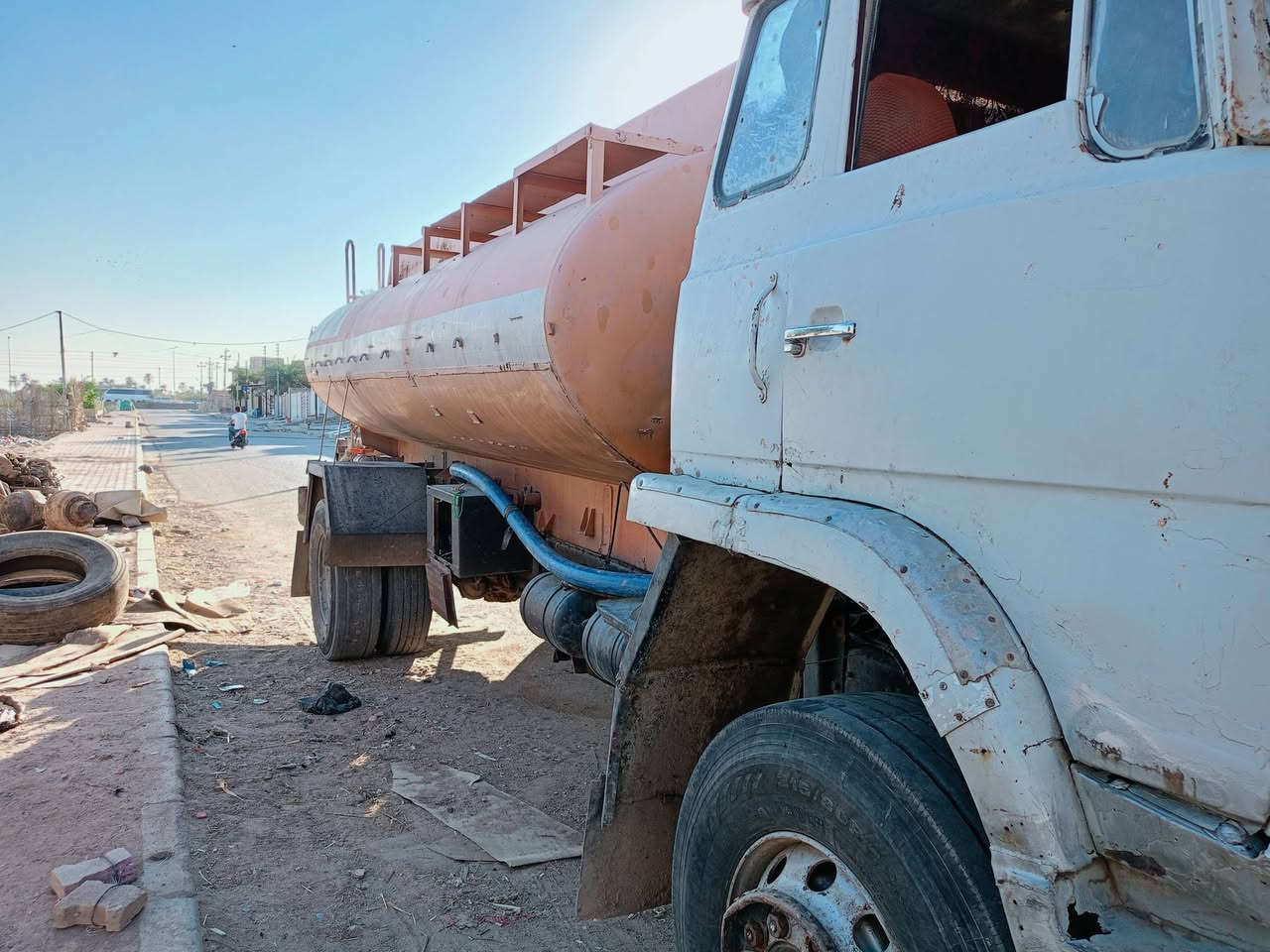 هينو موديل 80 مكينه تبخير التانكي 13 طن مكان ميسان الرقم ***********
