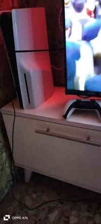 بلي فايف سلم كامل ملحقات مع يدتين اصليات وقرص فيفا 25مكان بغداد مدينه ...