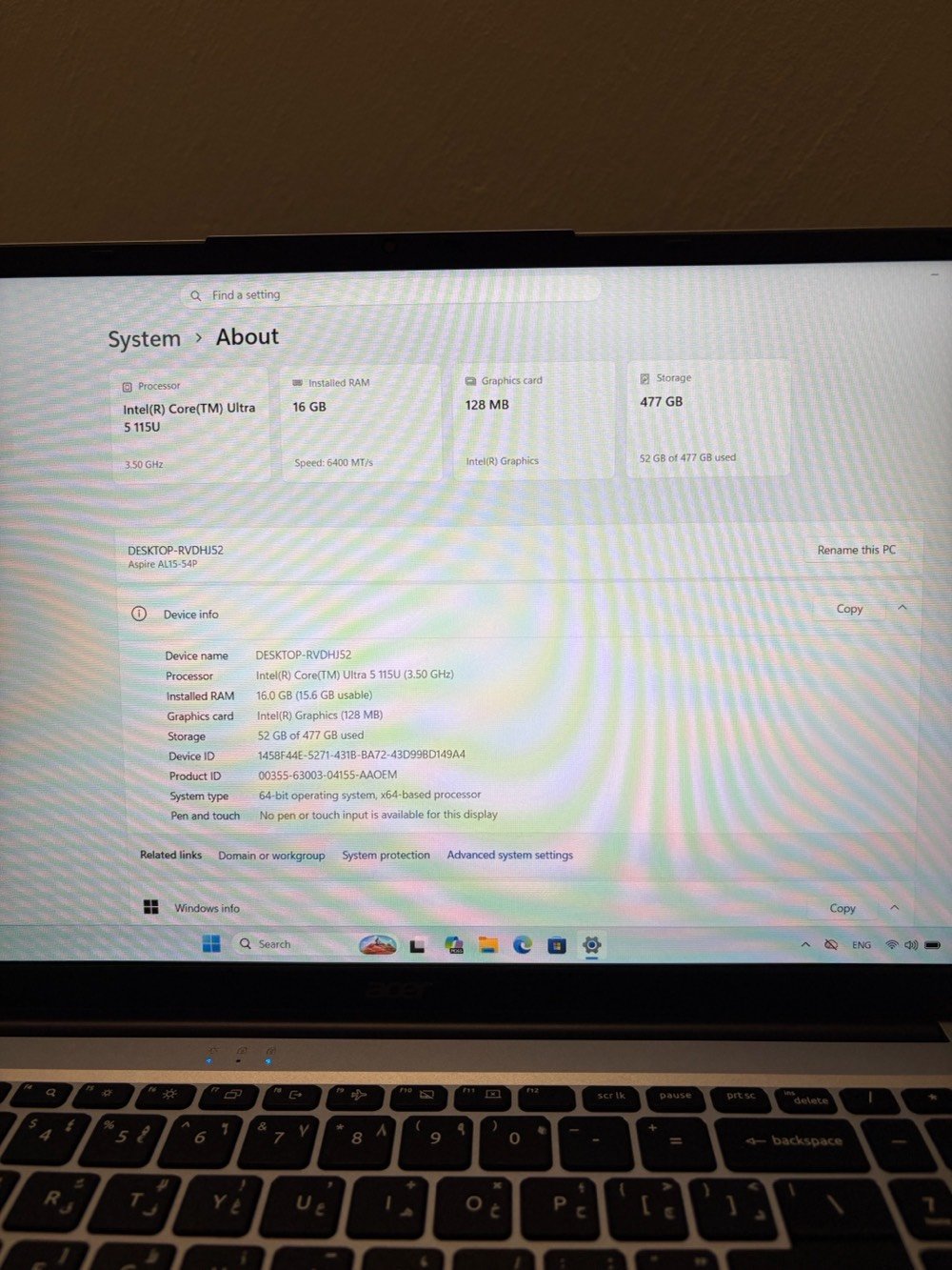 للبيع: لاب توب Acer Aspire Lite 15 (جديد بحالة الوكالة

جهاز ألترا بوك أنيق ونحيف جداً، يتميز بأحدث معالجات إنتل (Intel Ultra) مع كفاءة طاقة ممتازة وأداء سريع جداً، اللاب توب الجديد تماماً (كما موضح في الصور).

الموديل: Acer Aspire Lite 15 (AL15-54P)
 المعالج (Processor): من أحدث معالجات إنتل ذكاء اصطناعي Intel® Core™ Ultra 5 115U (بسرعة تصل إلى 3.50 GHz)، أداء قوي جداً للمهام اليومية، الدراسة، والعمل الذكي.
 الذاكرة العشوائية (RAM): بحجم 16 جيجابايت DDR5 (بسرعة فائقة جداً 6400 MT/s) لتصفح سلس وفتح عشرات البرامج في وقت واحد دون أي تهنيج.
 الهارد (Storage): من نوع السريع جداً SSD بسعة 512 جيجابايت (المساحة الفعلية المقروءة 477 GB)، يضمن لك إقلاع الويندوز والبرامج خلال ثوانٍ معدودة.
 كرت الشاشة (Graphics): Intel® Graphics المدمج المتطور.
 نظام التشغيل: نسخة أصلية من Windows 11 Pro (64-bit) مفعلة وجاهزة.
 لوحة المفاتيح: كيبورد كامل مريح جداً في الكتابة يحتوي على الأحرف العربية والإنجليزية.

منفذ HDMI لربط اللاب توب بالشاشات الخارجية أو التلفزيون.
 منافذ USB-C حديثة ومتعددة الاستخدامات.
 منافذ USB 3.2 التقليدية لنقل البيانات بسرعة.
 منفذ لقراءة كروت الذاكرة MicroSD.
 منفذ سماعات الرأس الـ AUX (3.5mm).

حالة الجهاز: جديد تماماً ونظيف جداً، بدون أي خدوش أو عيوب (تاريخ التصنيع حديث جداً 2024/03/03 كما في ملصق الظهر في image_3.png).
الملحقات:الشاحن الاصلي الخاص به
السعر (مليون وبيها مجال)
مكاني بغداد
***********:رقمي