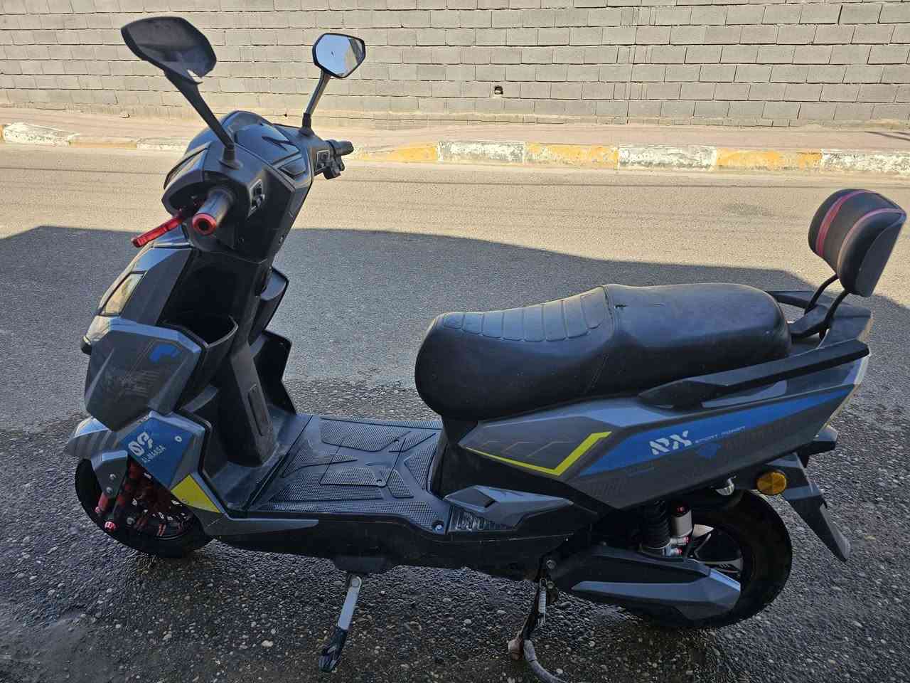 دراجة شحن سكنس 6 بطاريات للبيع 
السعر 460 قابل للتفاوض نظيف وجاهز من كل شيء بطارات جدد
 للاستفسار على الخاص او الاتصال على الرقم ***********
