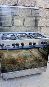 طباخ مصري نضيف شغال سعر 200وبي مجال رقم الموبايل 07714614119