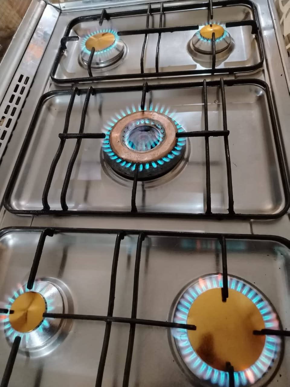 طباخ للبيع كريازي مصري
مكلفه بل نشر الشراي يتصل عله صاحب الرقم ***********
