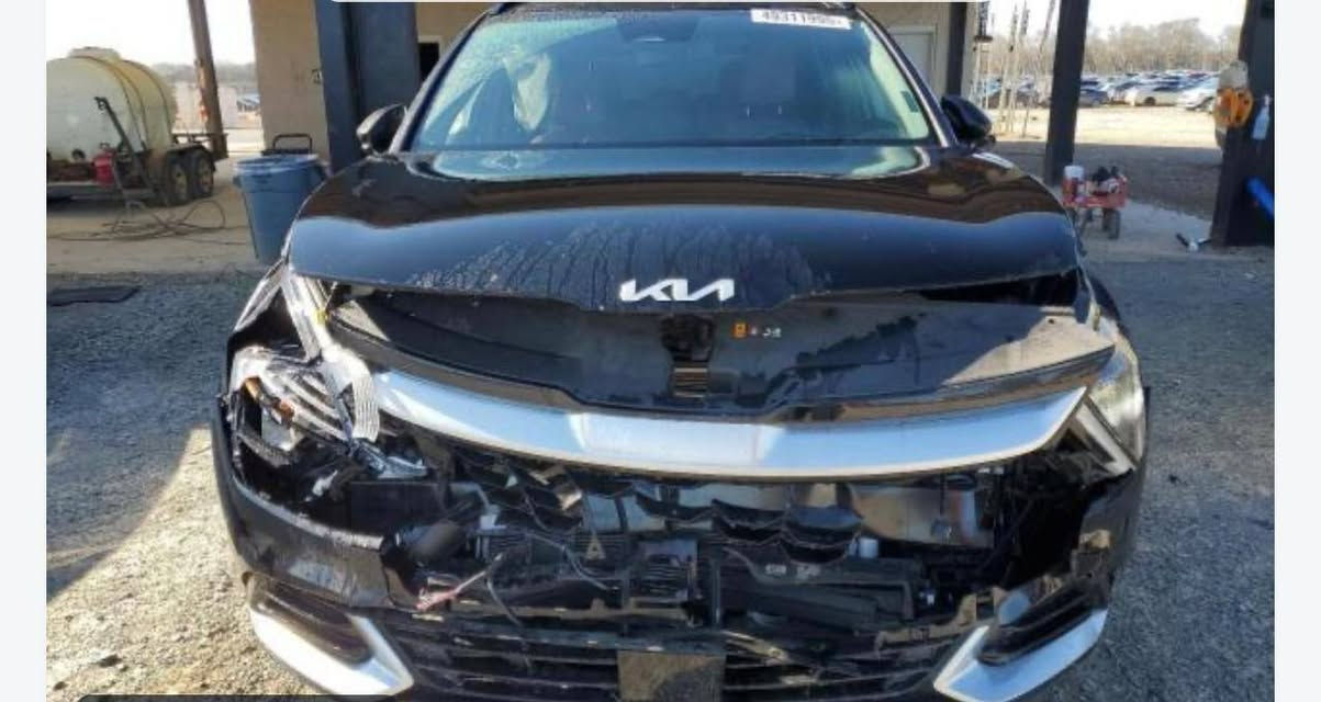 سبورتج ٢٠٢٣ وارد امريكي
سعرها ٢١٠ 
***********
٢٥٠٠ 
ماشيه ٣٢ 
مكاني شارع حيفا
