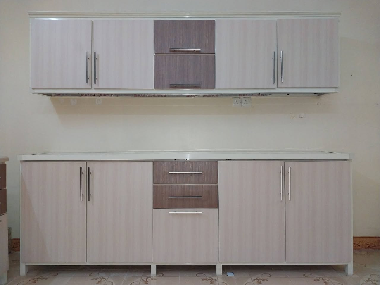 كاونتر 3قطع سعر ٣٥٠الف ***********
