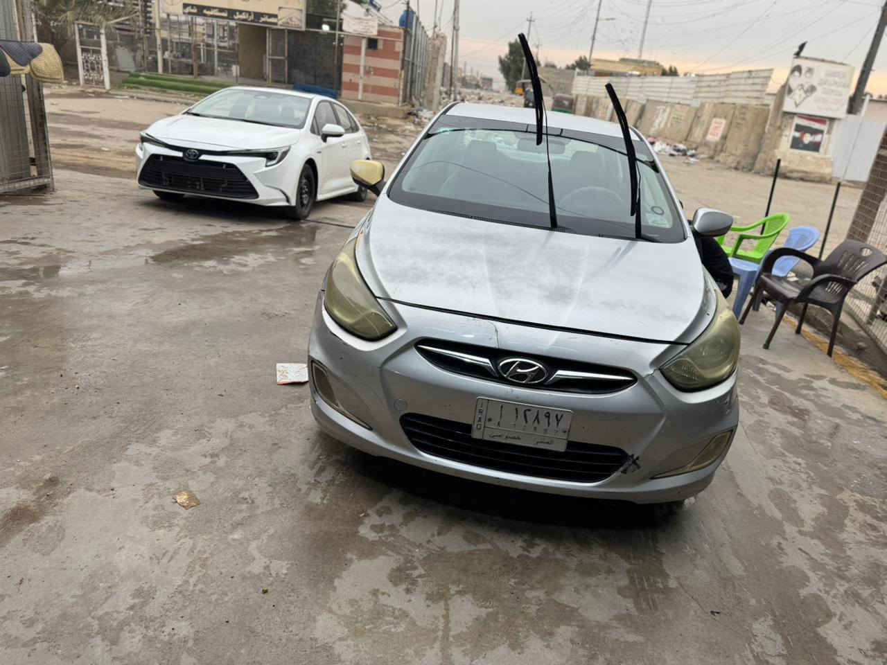 السلام عليكم
اكسنت موديل  ٢٠١٢  خليجي

السيارة ب اسمي تحويل ثاني يوم 

مكينة ١٤٠٠ 

عارضهة ٦٠ وبيهة مجال بسيط 
مكاني بغداد الشعب 
رقم الهاتف ***********
