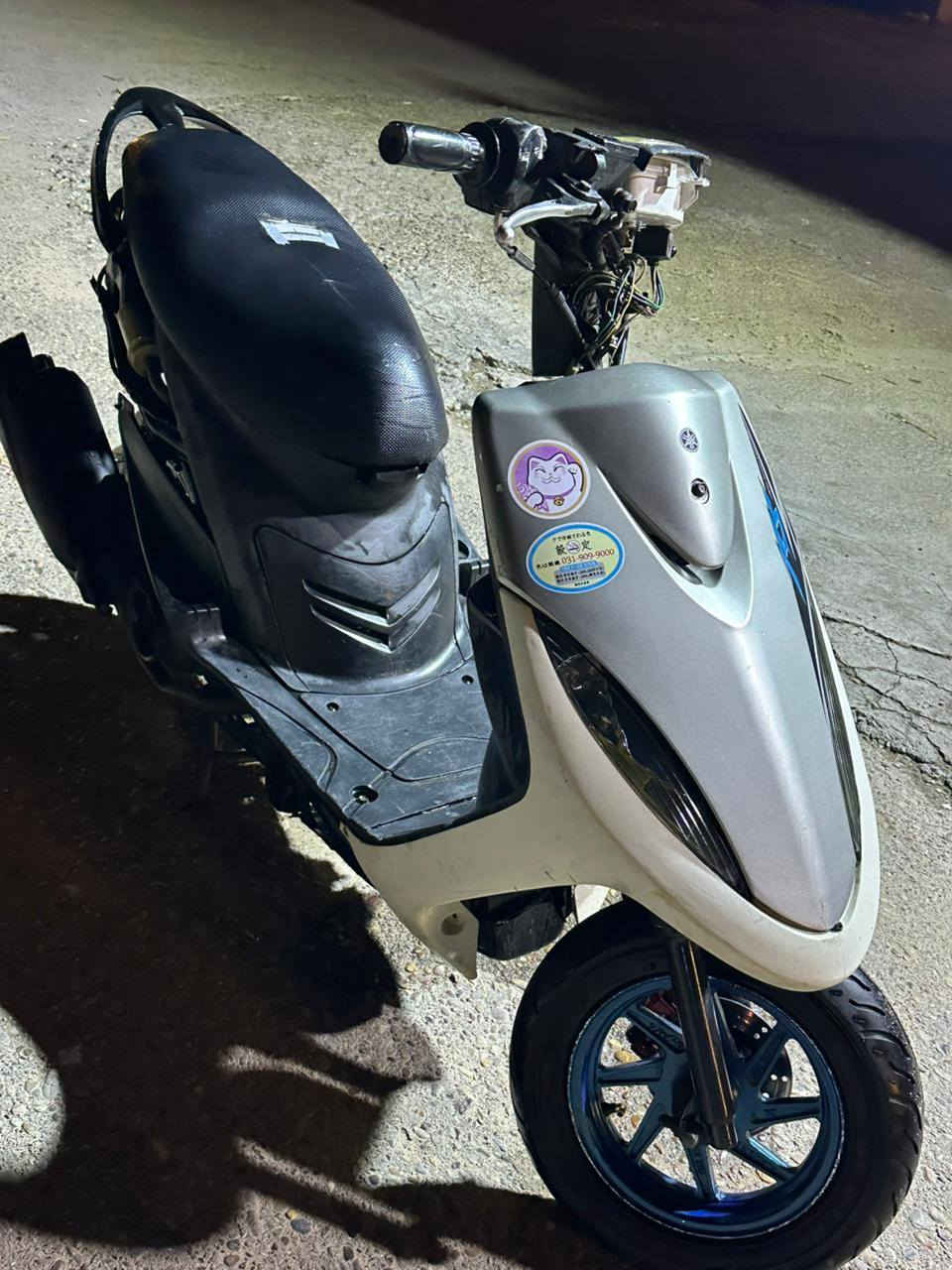 عدله بلاديه للبيع
سلام عليكم عدله بلاديه خير من الله مكينه بلادي ضفيره بلادي كابريتر وكله بلاديه دراجه خير من الله نص نكره سلف وهندر كله شغال بيه دشبول اصلي لونين شغال ملوحته بلاديه تخبل الدراجه بيه زوج ويل نجمه مسدود وصالصنه FM دراجه خرسه صوته مينسمع كله ع وضع البلادي ارجع واكول دراجه بلاديه مو هذن الملزكات ومصبغات  دراجه اذا بيه برغي نقص اخذه بلاش دراجه عارضه ب425 وبيه مجال حك الجيه مكاني بغداد الدوره البعيثه ***********
