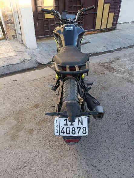 سلام عليكم دايون موديل 23 مرقم بسمي مكفوله كفاله عامه تحويل ثاني يوم السعر مليونين 250 مكاني بياع حي الرساله لاستفسار ***********. ***********
