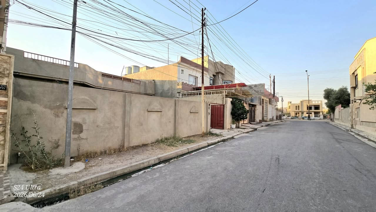 دار طـابـق واحـد للبيــع 🏠
بناء قديم بحساب ارض 👍

الموقع الكندي الاولى 📍
الســند طـابو الزهـور 📃

مكاتبة مع الشرعي 📃
شــرط الـــتحويــل 👍

مساحة 300 متر 📏
الـواجـهة 12 متر 📏

اتـجاه الـدار شروق تام ☀️
قريب من الشارع العام 🛣️

كافة الاسعار في قناة التليكرام 👇

https://t.me/makteb_alsanabil

عــندك عـــقار تريد تبـيعه ؟؟
للـترويج والاعـلان عن عـقارك
يــمكـنك مــراســلة الــصفـحـة 
او الاتــصال عـلى الارقــام 👇

***********
*********** 
***********

لــدينـا الــمزيـد مـن الـعـروض الـممـيـزة 👌
اذا كان لديكم اي اسـتفسار او اسـتشارة 🖐️
يـمـكنكـم مـراسلة الـصفحة بشكل فوري ✉️

#_مكتب_السنابل_للعقار
#_الموصل
#_حي_الكندي
#_حي_الحدباء

