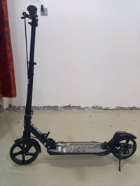 سكوتر اصلي جديد ستوني فتحته زيروو الحجم الكبير  السعر 75  07742824792