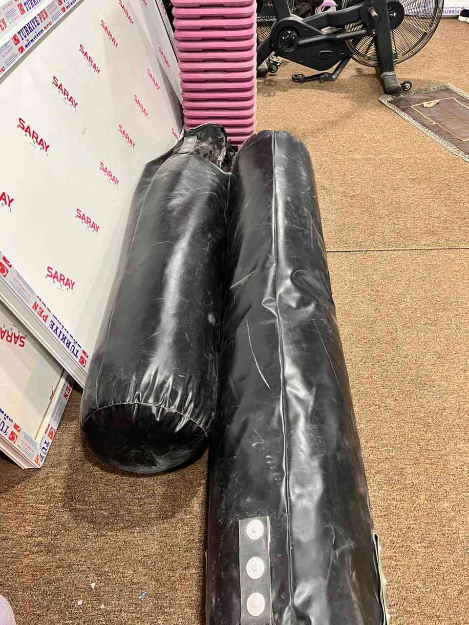 سلام عليكم
مضارب عدد2
كيس ملاكمه الحجم الكبير عدد 2
بساط 80 قطعه للاستفسار الاتصال على الرقم ***********
