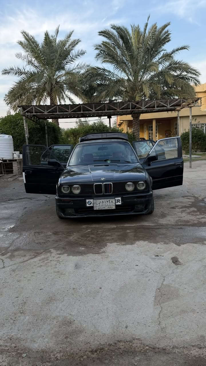 سلام عليكم 
البيع BMW E30 زعره موديل1988
مكينه مسكر 6سلندر  فانوس 28كير fz
كزوزرياضي بيهه دبه Mسستم صوت سياره خير من الله يرادلهه ترتيبات بسيطه تحويل مباشر سعره ب35
بي واتساب 
 ***********
***********
