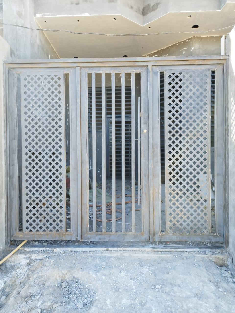 تنظيف شبابيك وأبواب فقط درجه اولى الحقل الاول الثاني الثالث الرابع وجميع المناطق في المجر الكبير  اتصال على رقم***********
